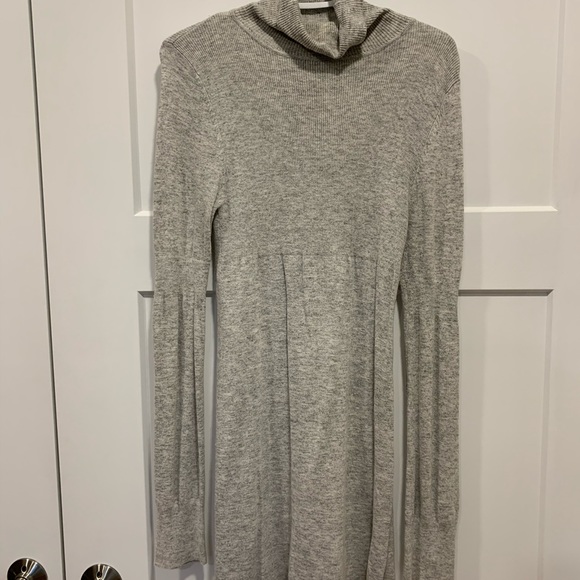 Soft lightweight Sweater Dress - Picture 2 of 4